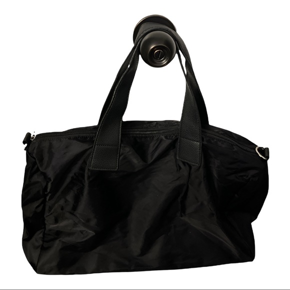 Charlie Bravo Handbags - SALE!!! NWOT Charlie Bravo Tote / Travel bag 🔥🔥🤩🤩